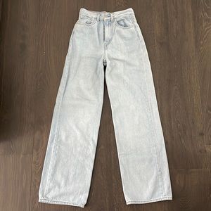 levi’s high loose light wash jeans